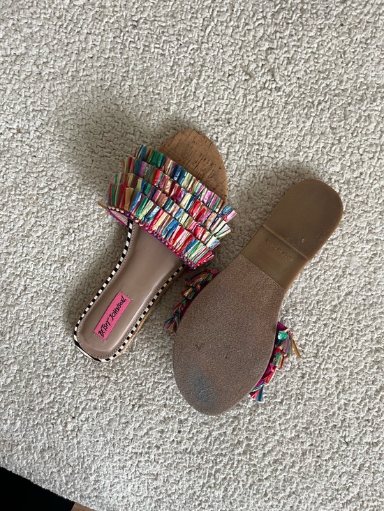 Betsey Johnson Rainbow Tassel summer vacation Cork Slide Sandals size 8 - Picture 4 of 9